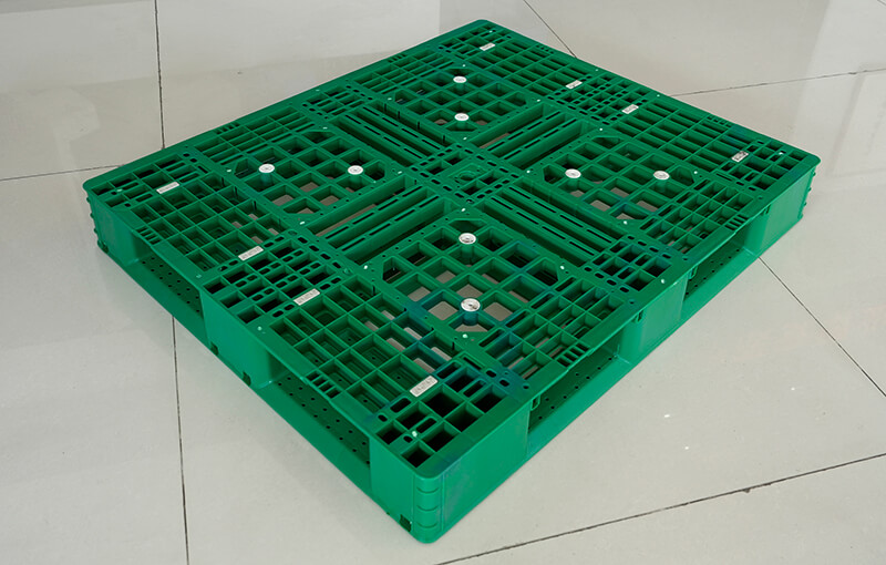 1200x1000 Heavy-Duty Six-Runner Pallets for Food & Beverage 7